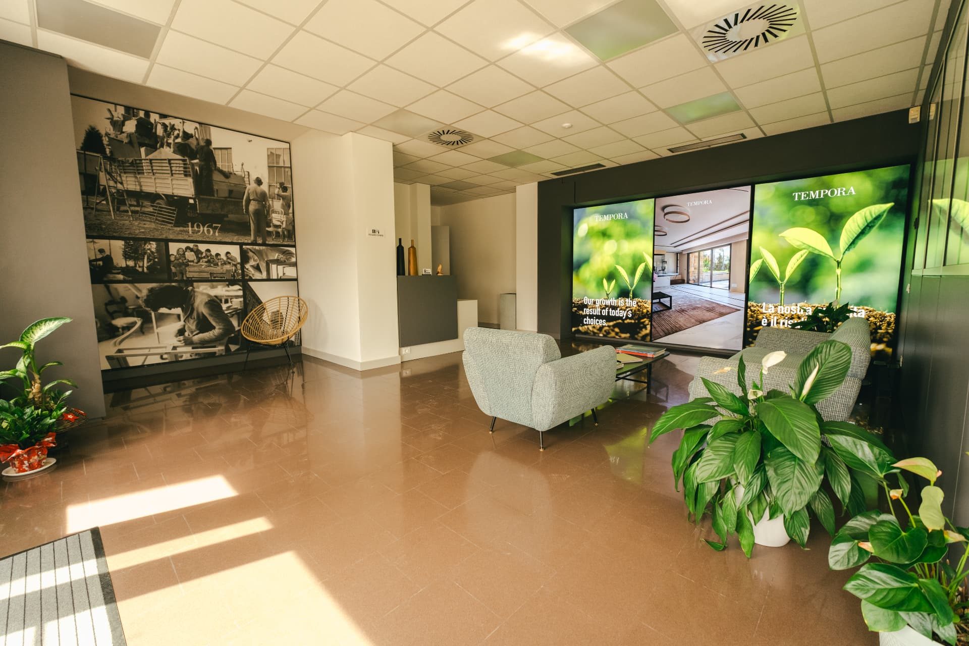 TEMPORA — Showroom