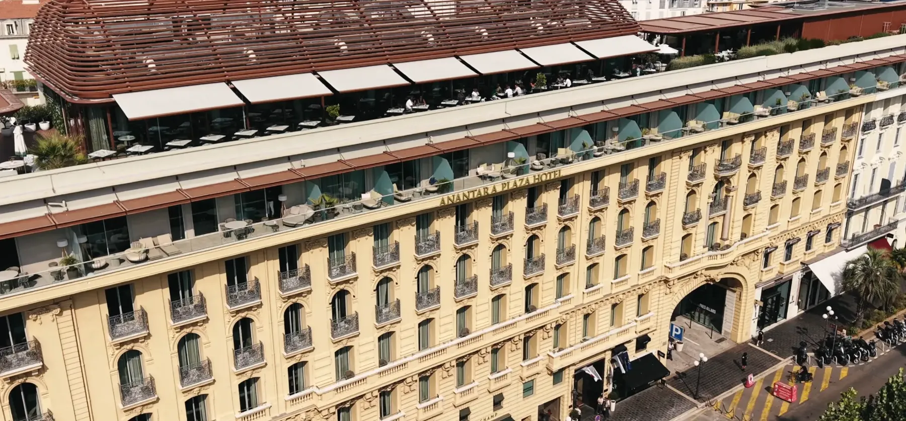 Façade de l’Anantara Plaza Nice vue du ciel