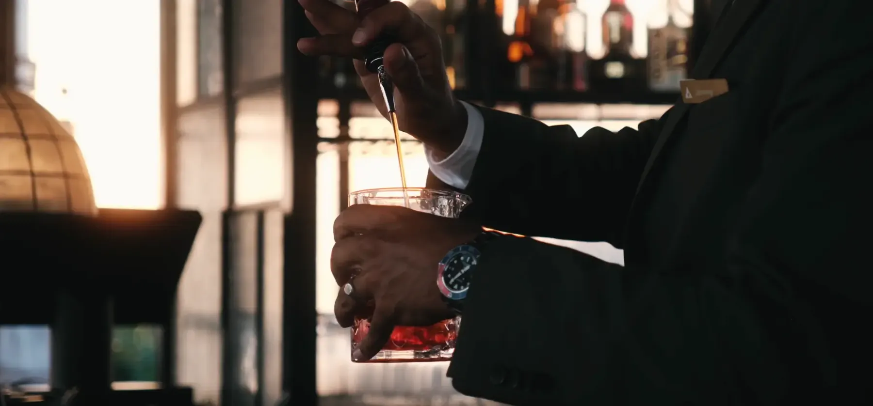 Cocktail préparé au bar