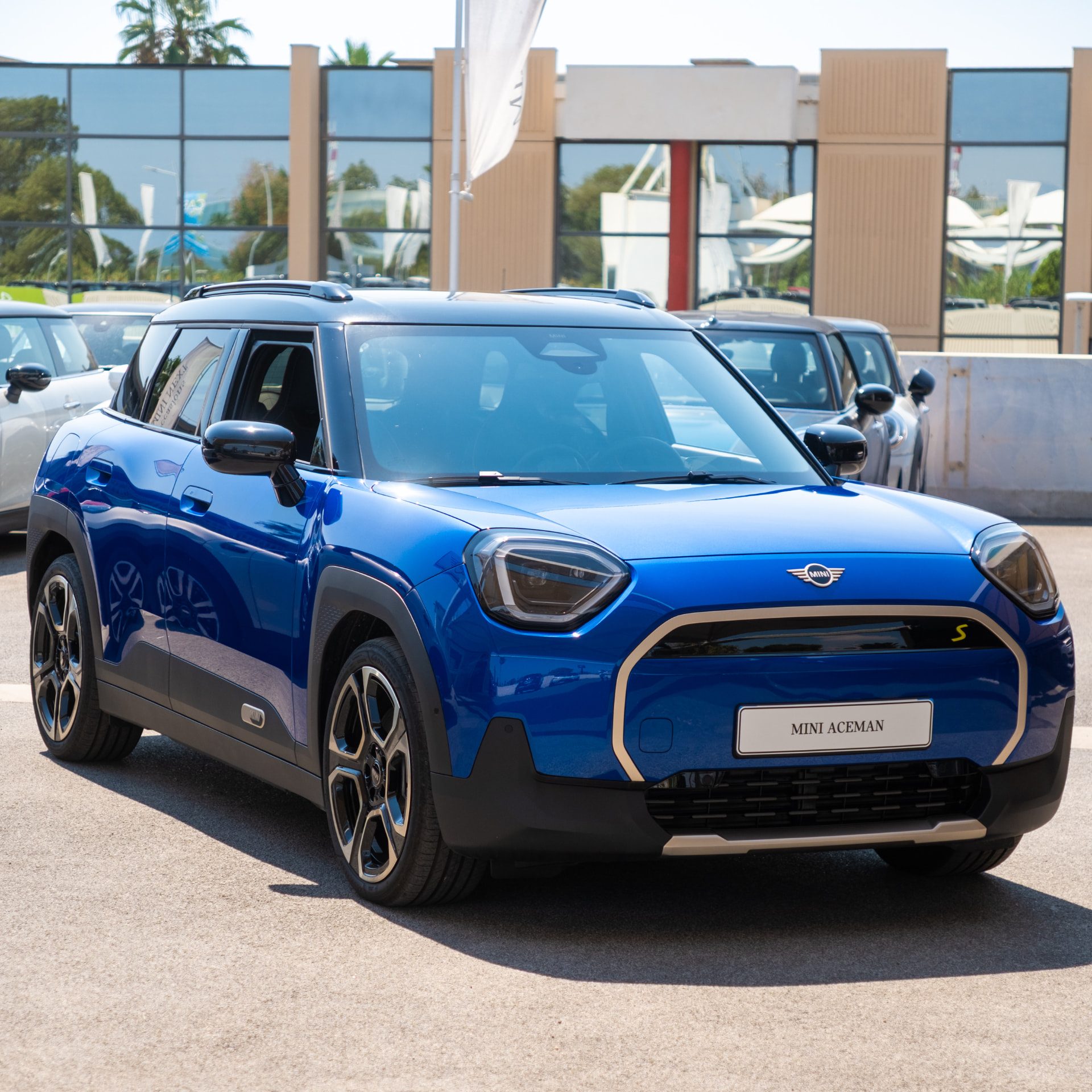 MINI Aceman — The Aceman