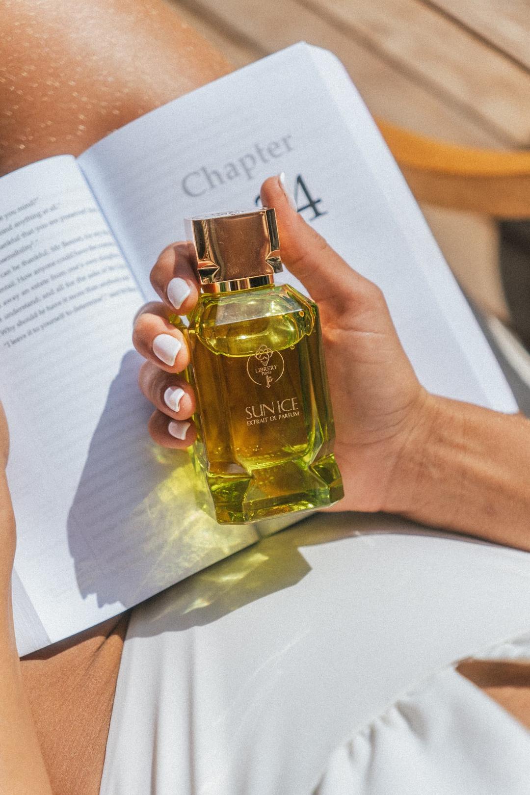 Librery Paris — Sun Ice — Book